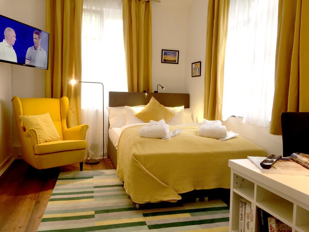 Lilis Kleines Hotel Munster  Bagian luar foto